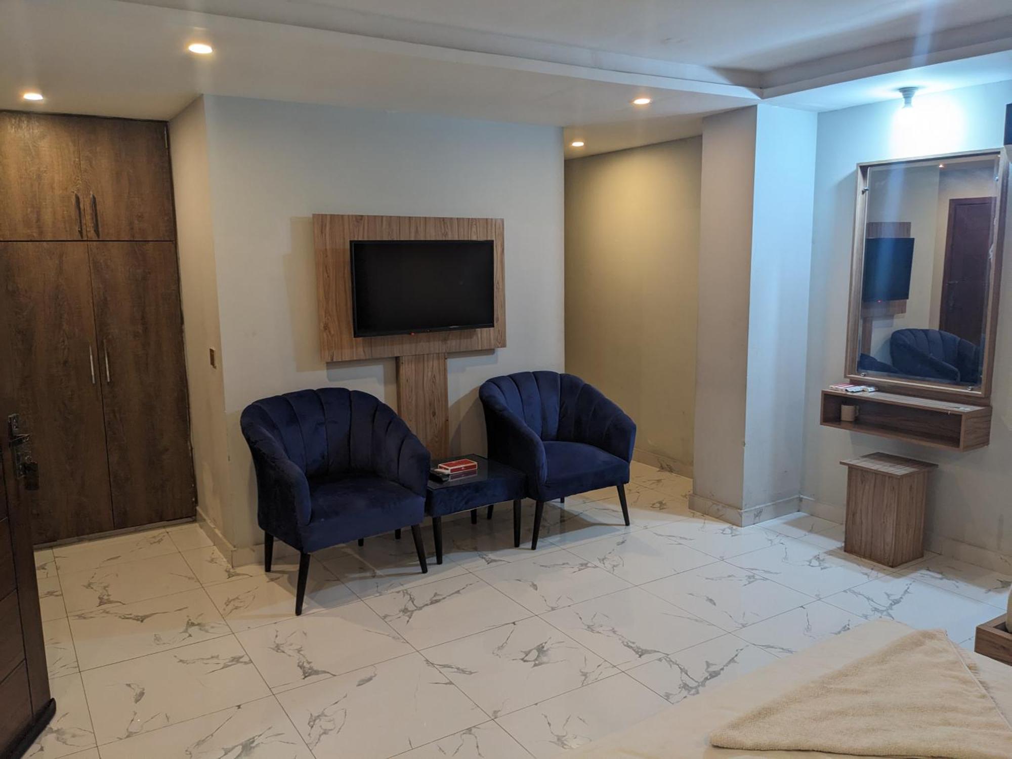 Nueva Hotel Ісламабад Екстер'єр фото