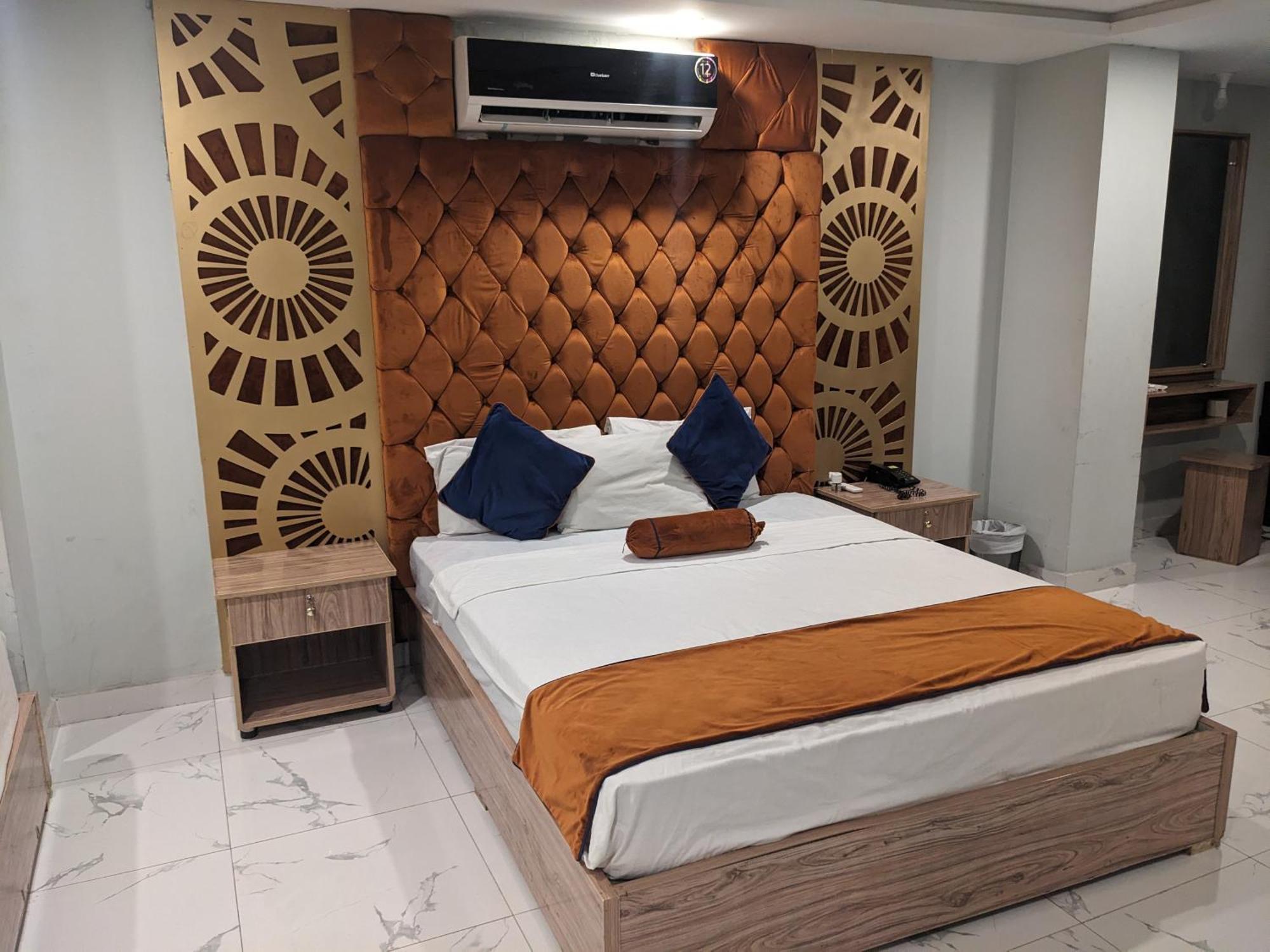 Nueva Hotel Ісламабад Екстер'єр фото