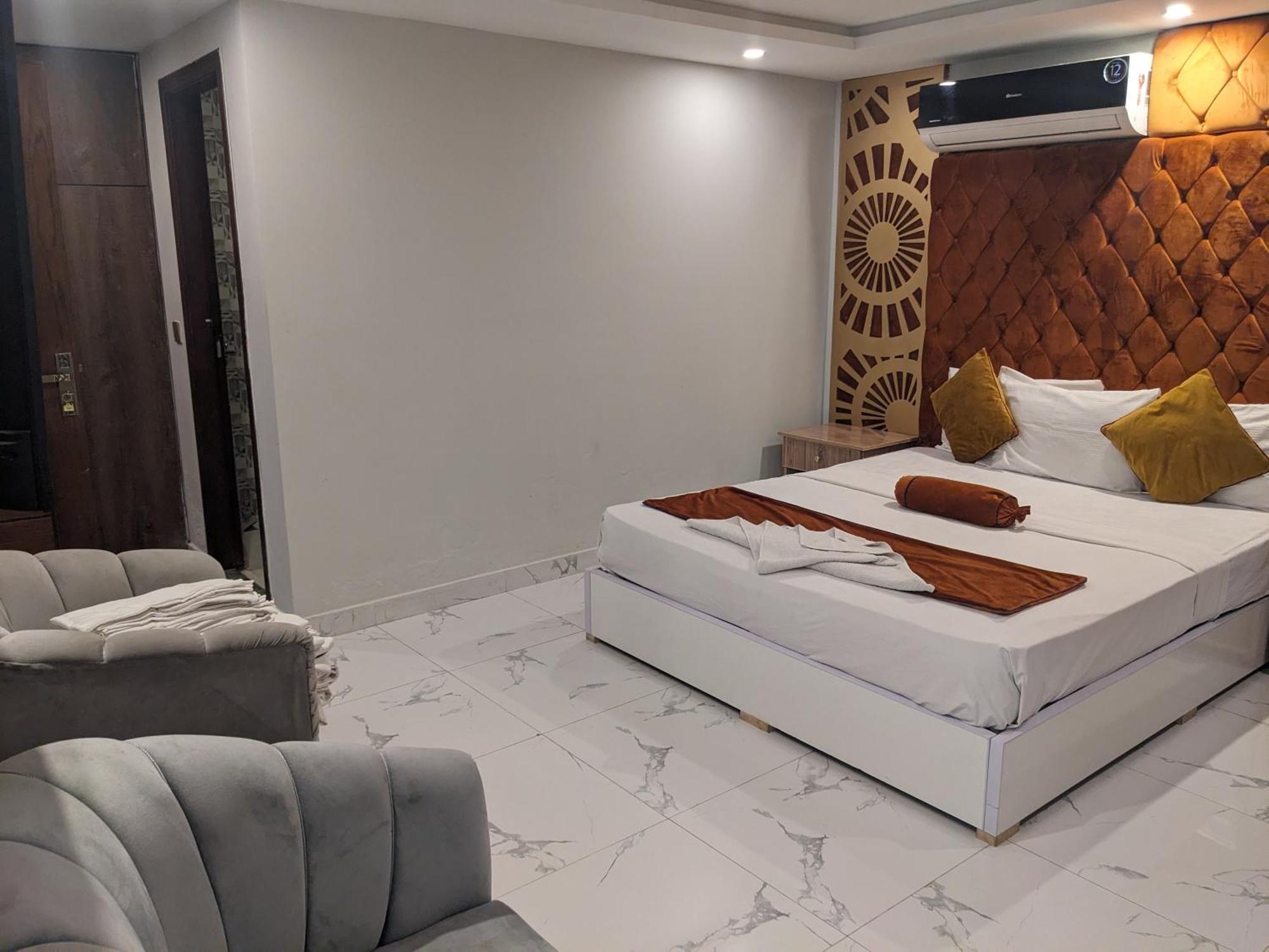 Nueva Hotel Ісламабад Екстер'єр фото
